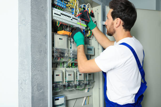 Best Affordable Emergency Electrician  in Greenbrier, AR